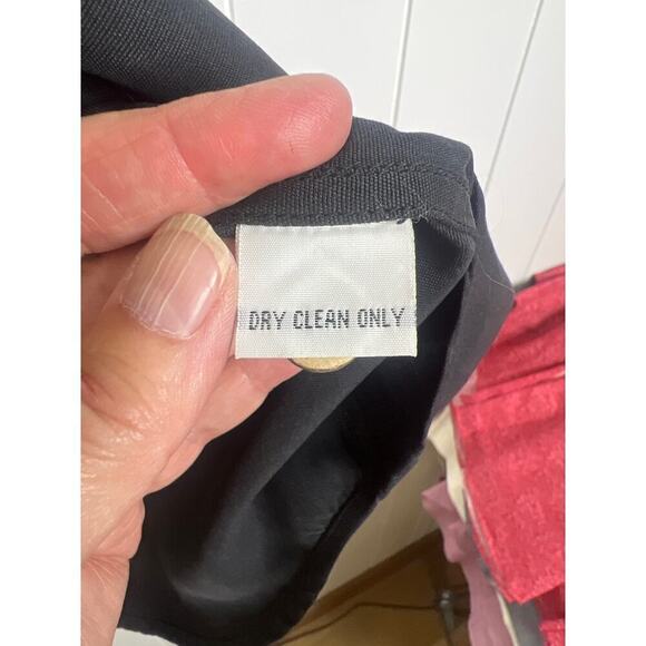 Tommy Bahama 100% Silk Black Short Sleeve Button Down Shirt Size XL - Picture 6 of 6